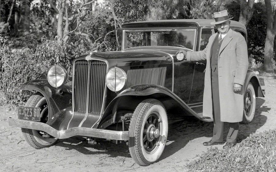 Auburn 8-98 Standard Brougham '1931